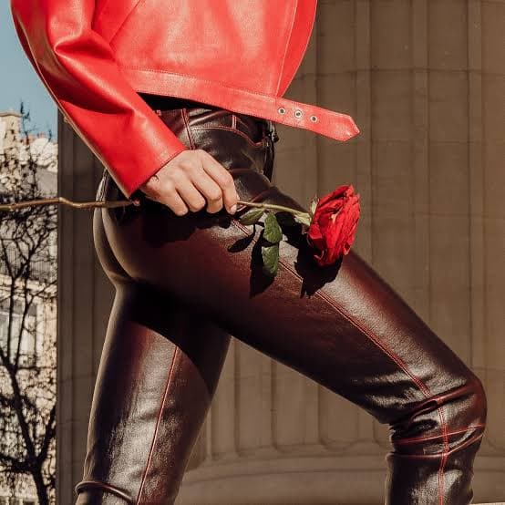 FASHION GARMENTS AND ACCESSORIES